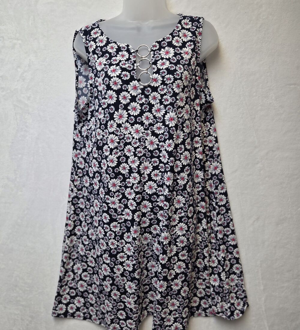 MSK Navy & White Daisy Knee Dress Sleeveless Front Silver Rings Beach Flowers